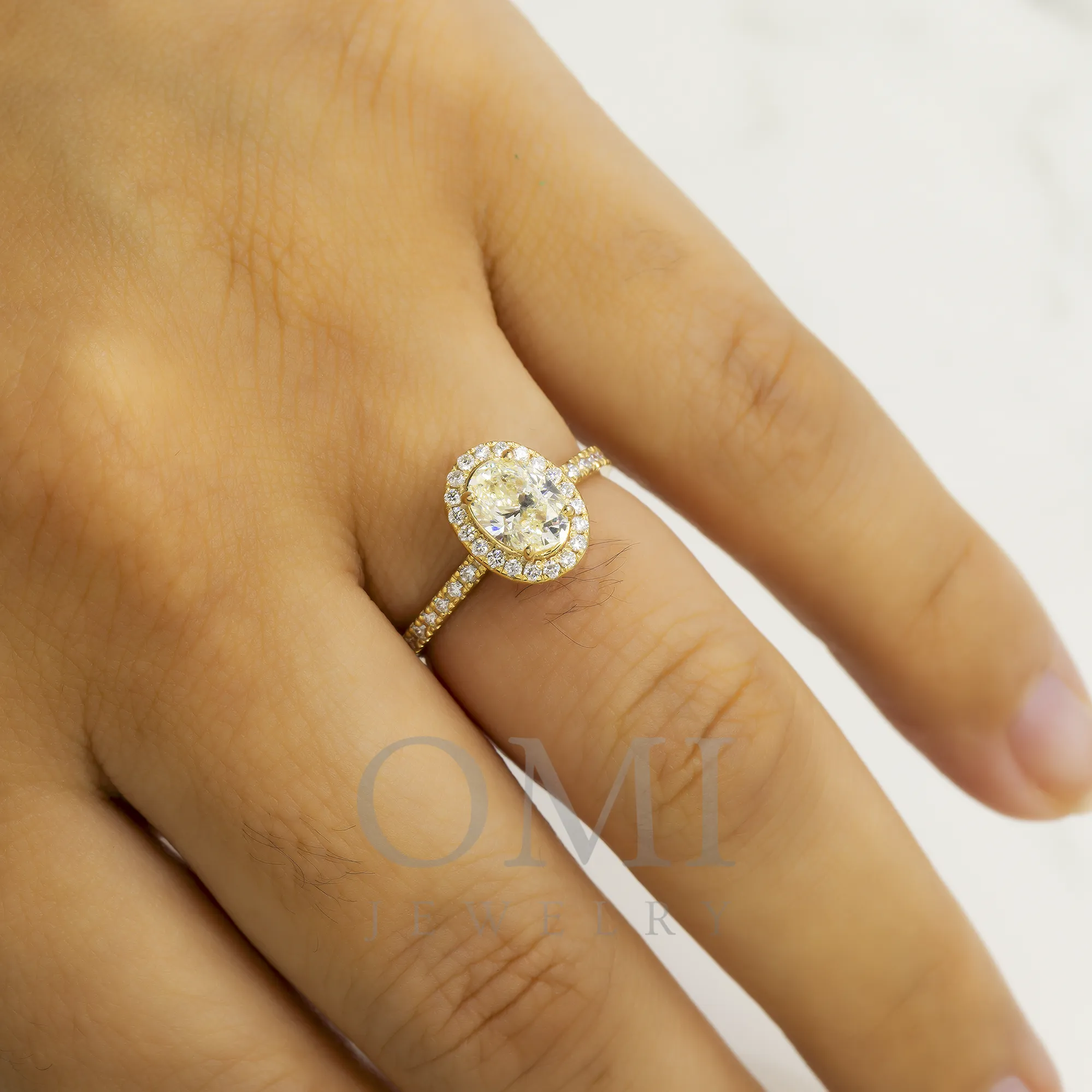 14K GOLD OVAL CUT YELLOW HALO DIAMOND ENGAGEMENT RING 1.52 CTW