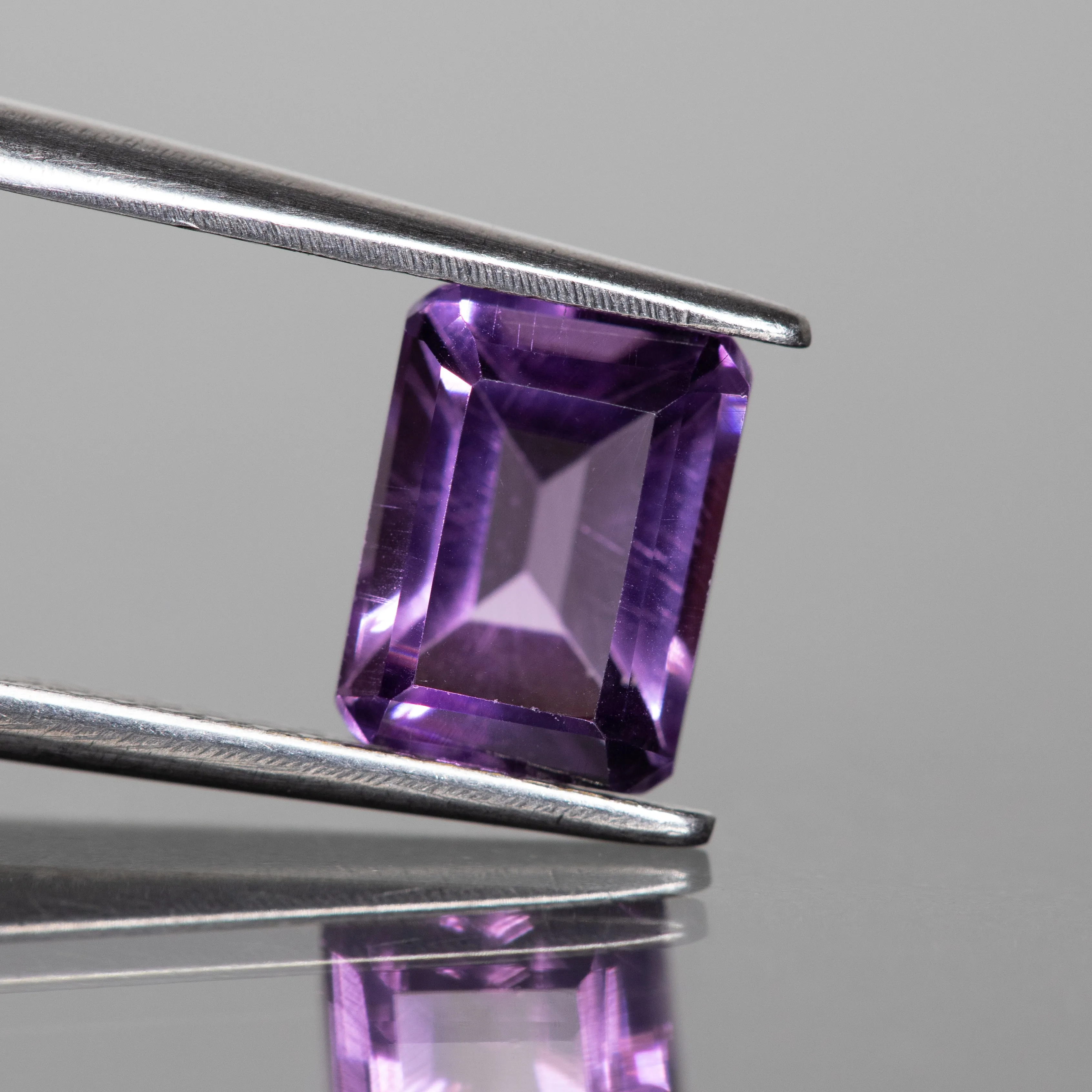 Amethyst | octagon cut purple 8x6mm, 1.1 ct, VS clarity