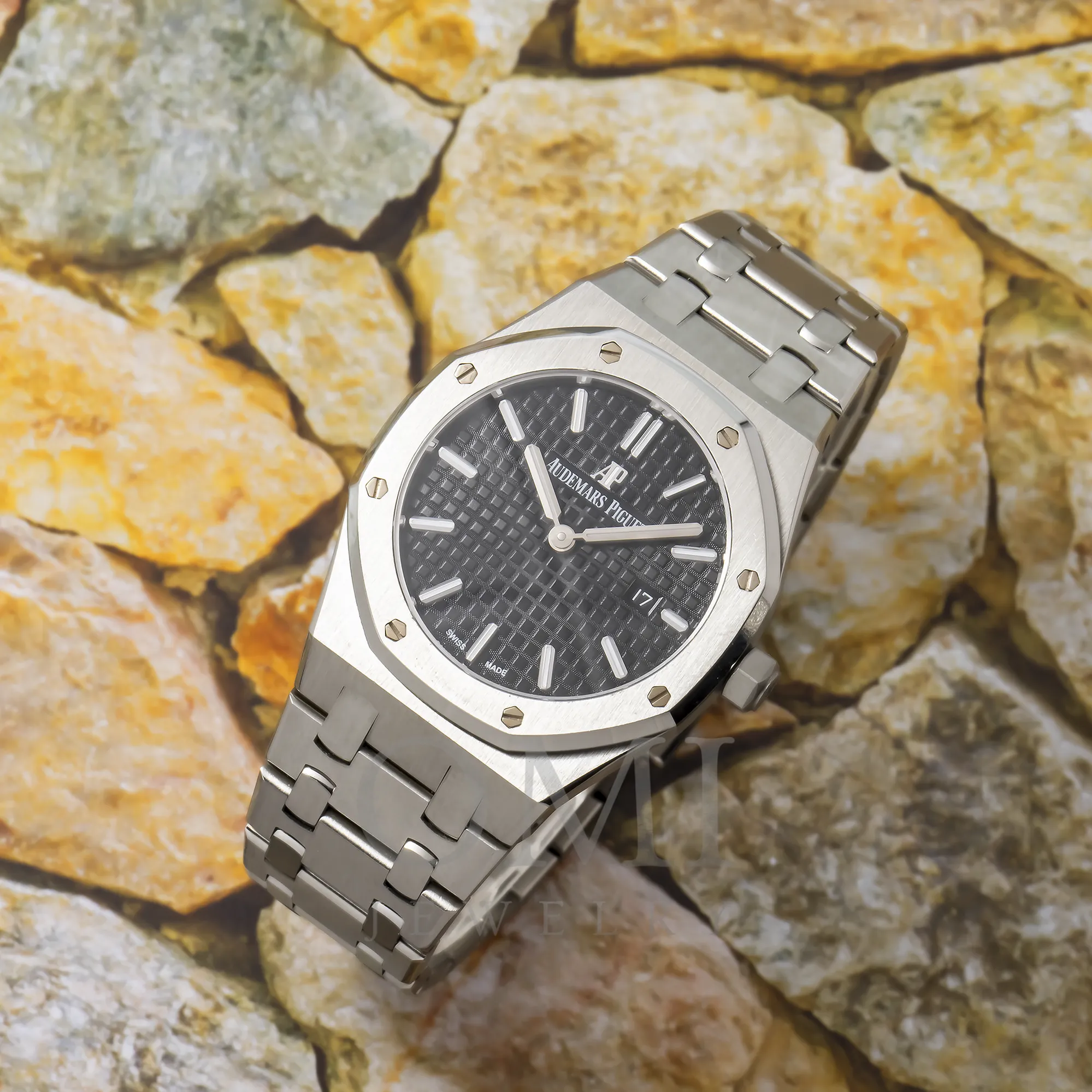 Audemars Piguet Royal Oak Lady 67650ST 33MM Black Dial With Stainless Steel Bracelet