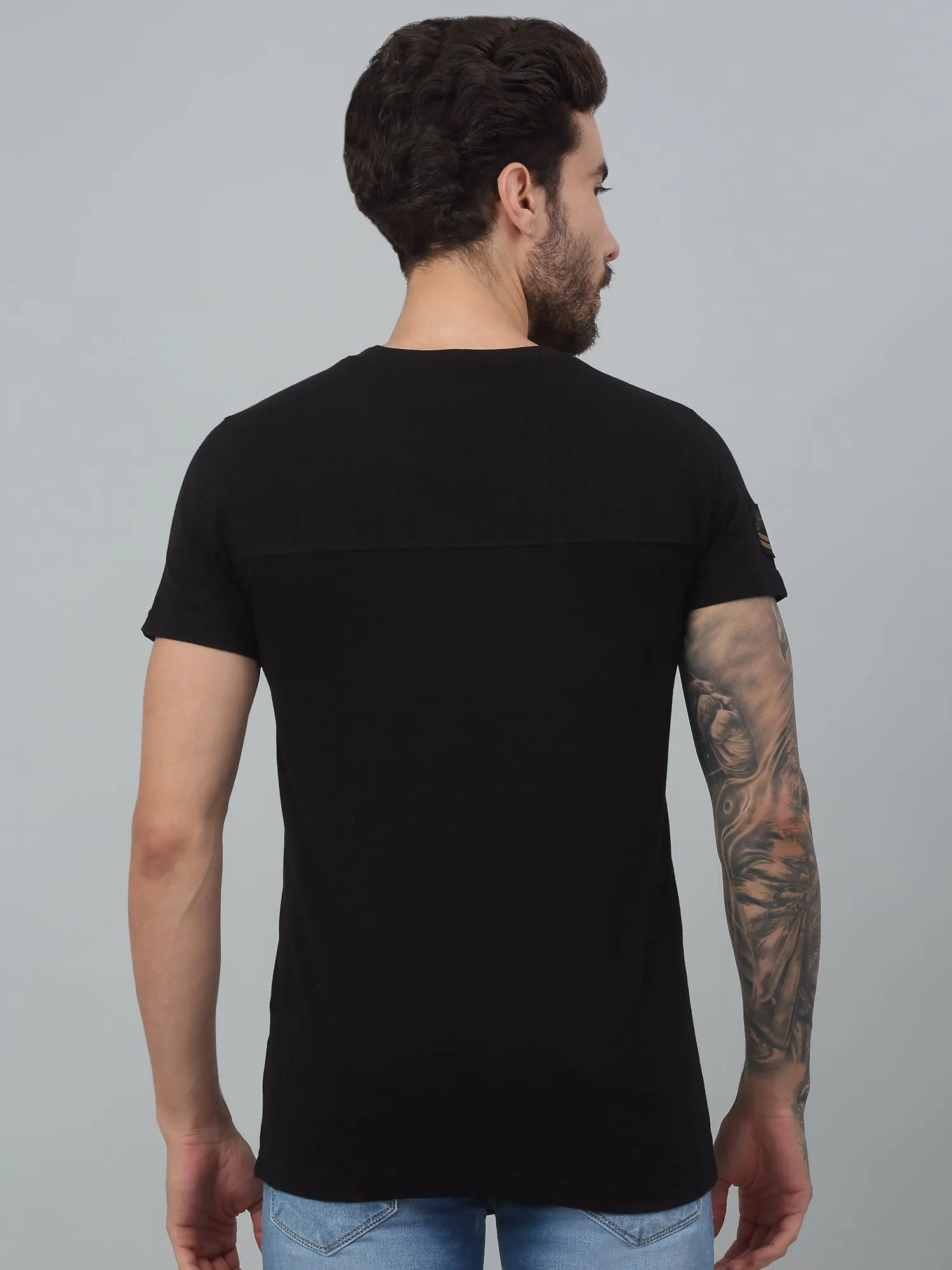 Cantabil Black Solid Round Neck Half Sleeve T-Shirt For Men