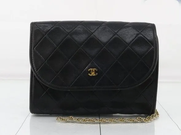 CHANEL Push Lock Lambskin Chain Shoulder Pochette Storage Bag Shopper