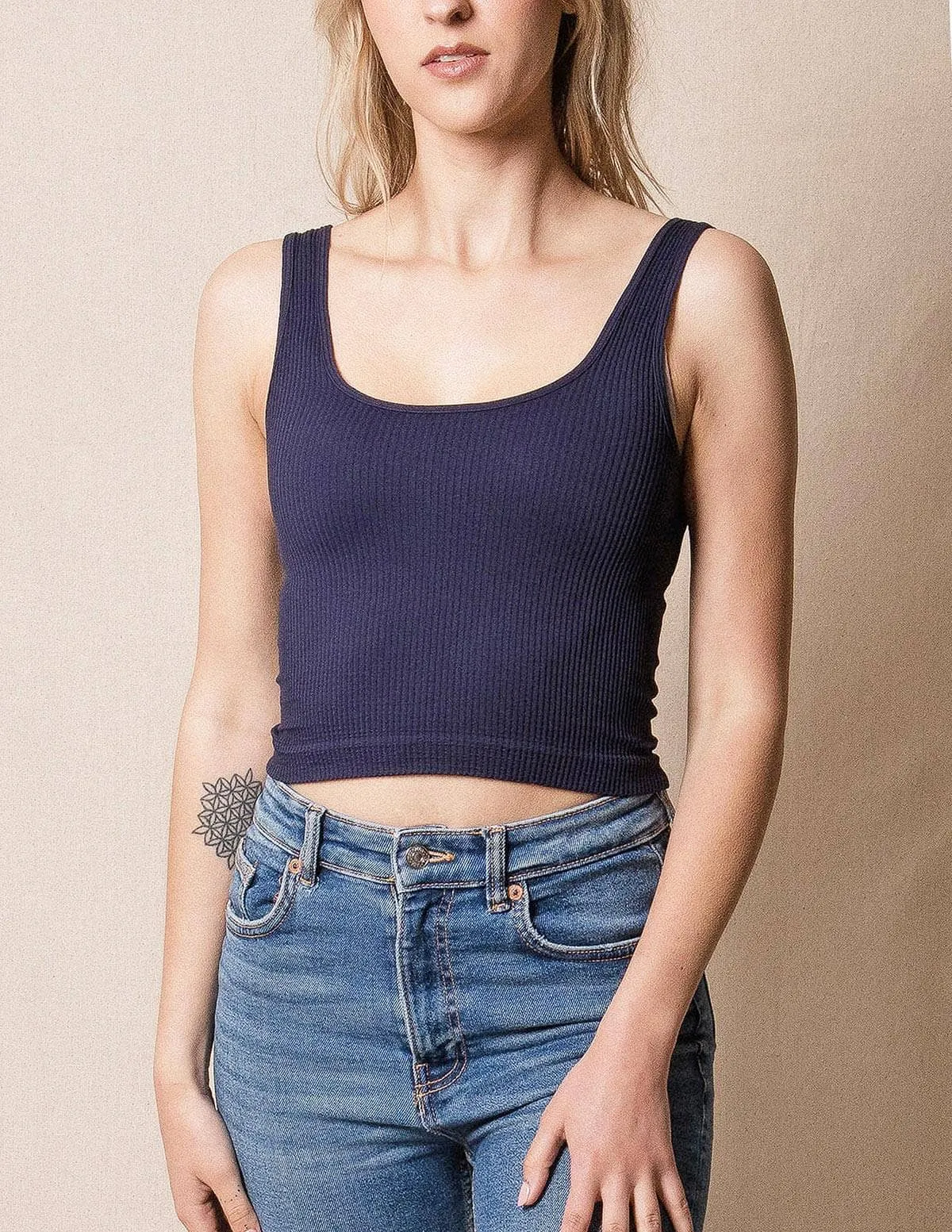 Control Fit Reversible Ribbed Crop Top