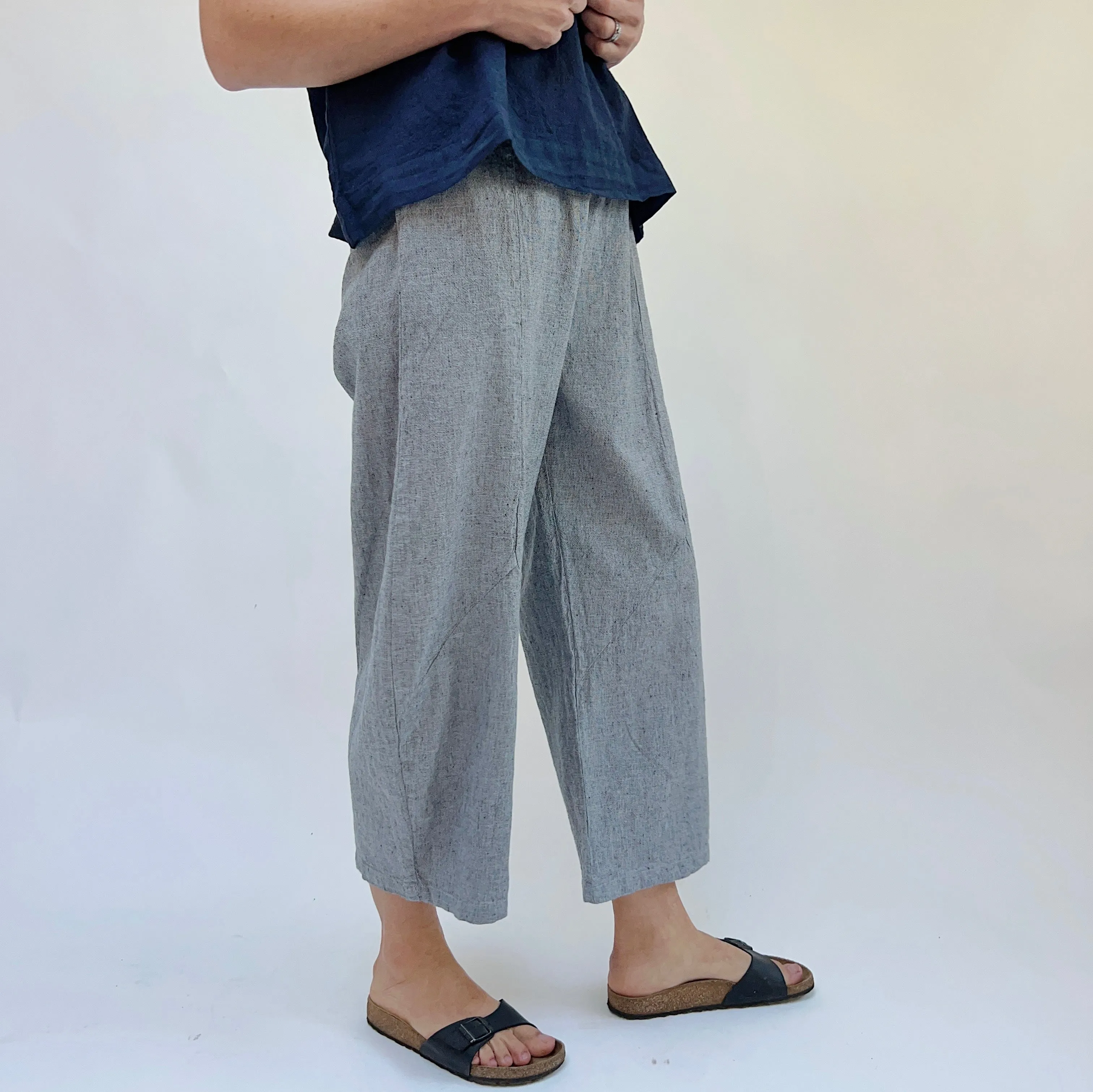 Cut Loose | Crosshatch Barrel Crop Pant in Aluminum