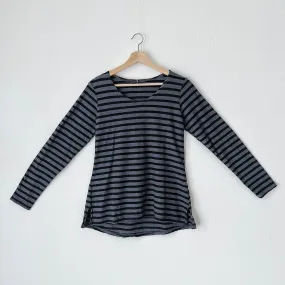 Cut Loose | Modern Linen Blend Top in Anthracite Stripe