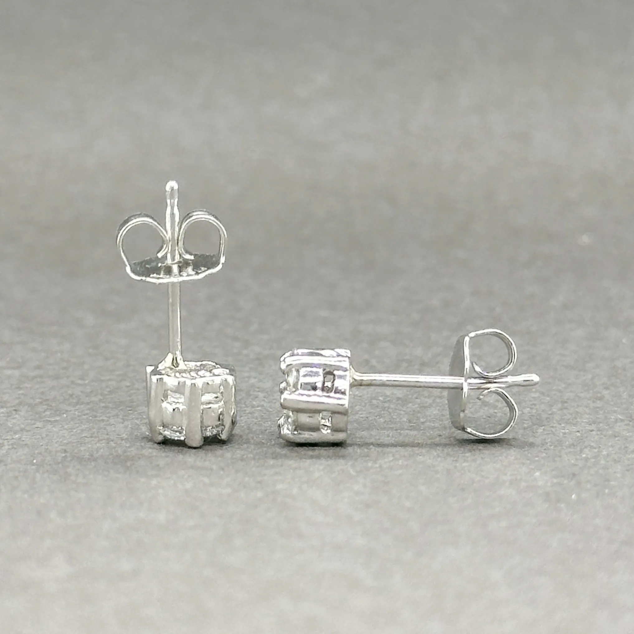 Estate Platinum 0.27ctw H/SI2-I1 Diamond Cluster Stud Earrings