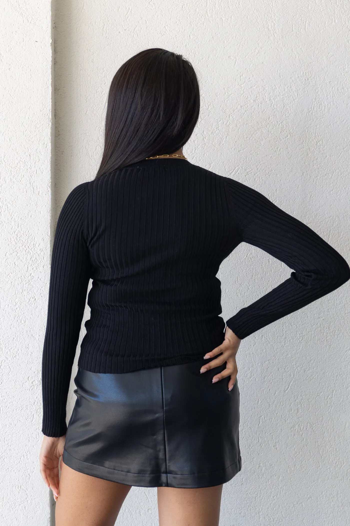 FAYE BLACK RIBBED SWEATER