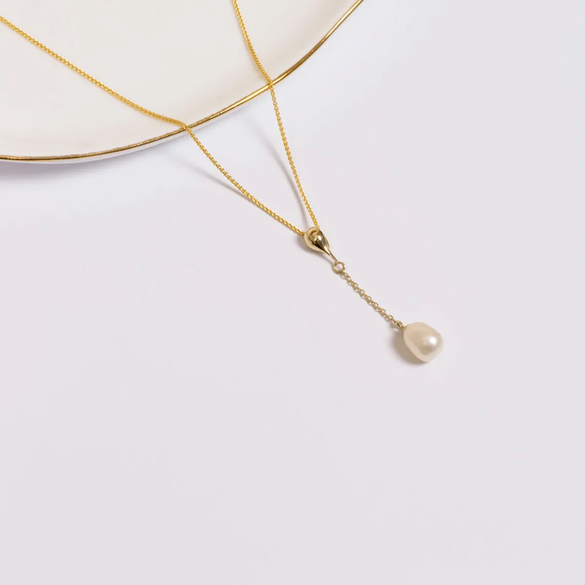 Freshwater Pearl Drop Pendant (Gold)