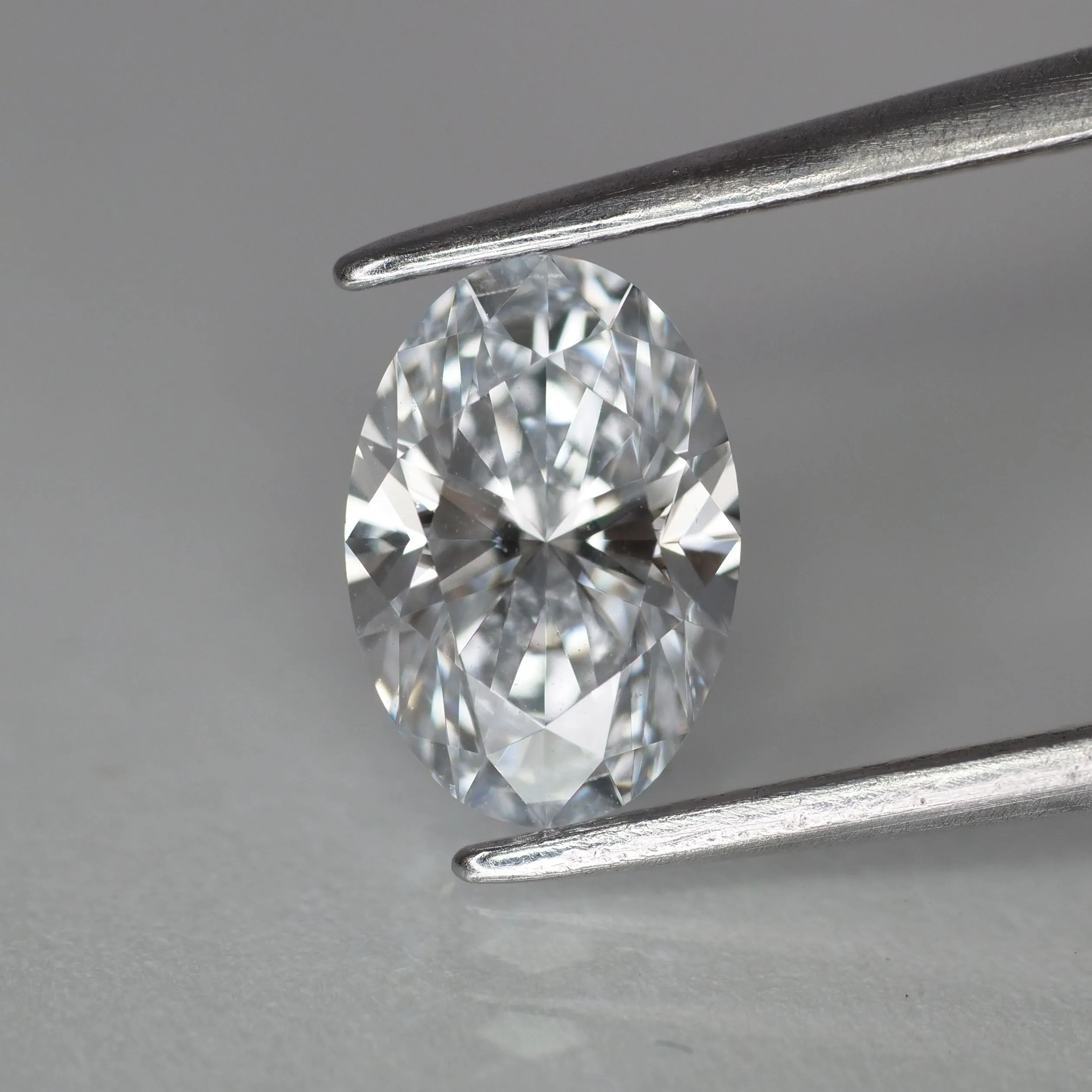 Lab grown diamond | IGI certificate, oval cut *8x6mm, D color, VS1, 1.05ct