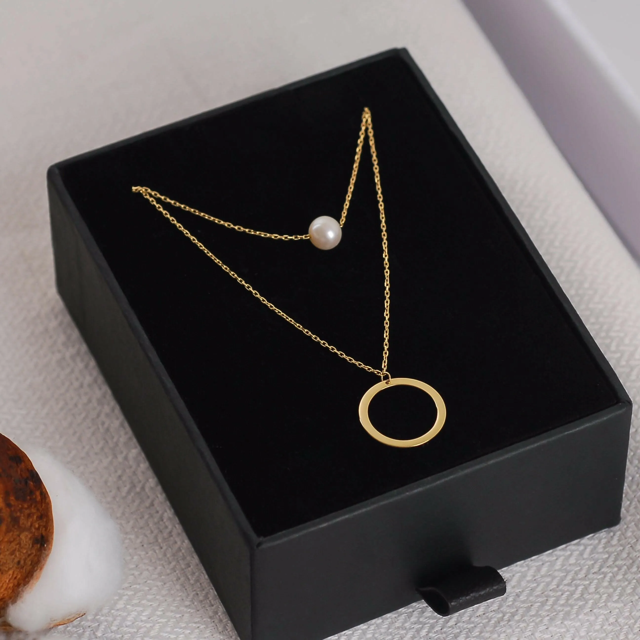 Layered Pearl and Circle Necklace | 14K Solid Gold