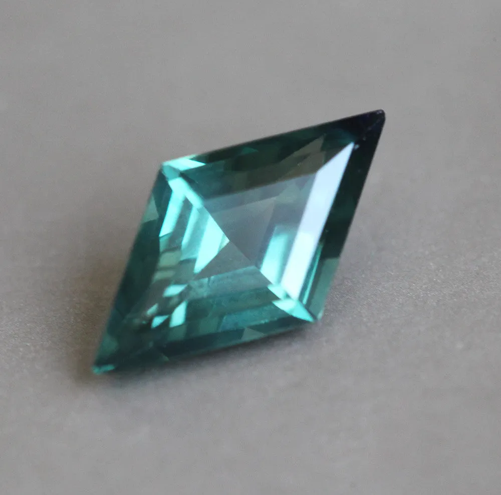 Loose 1.10 Ct Kite Teal Sapphire