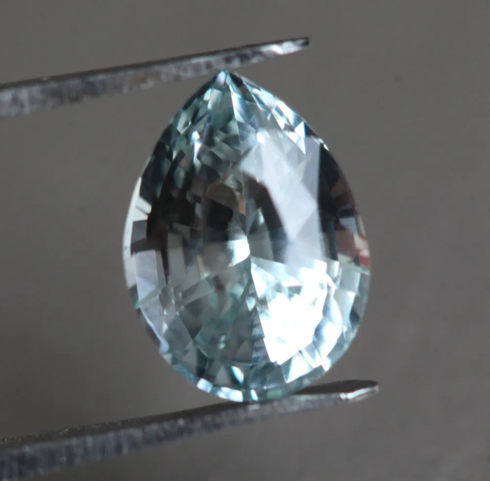 Loose 2.54 Ct Pear Mint Green Sapphire