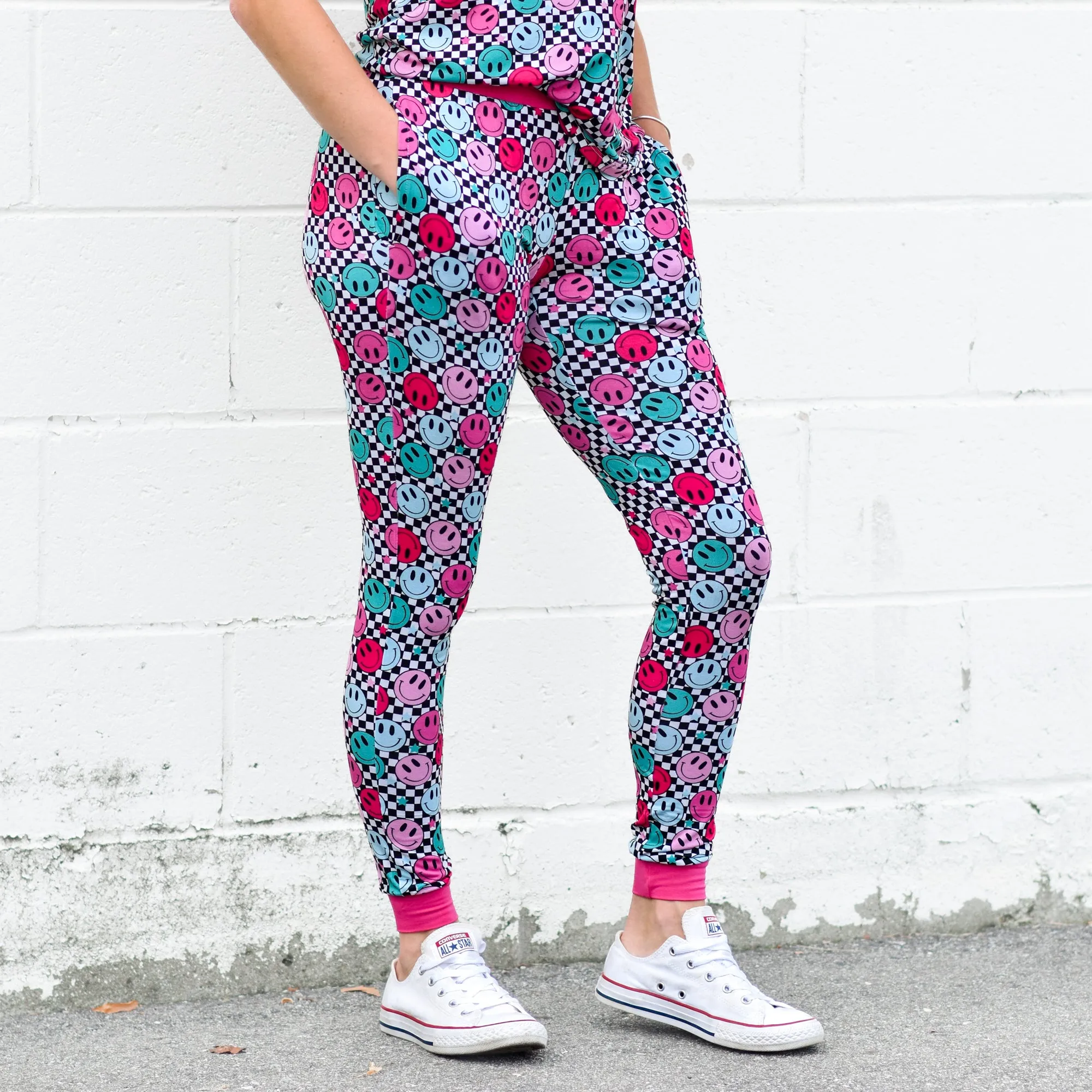 MAMA JOGGERS- Pink Smiles Check