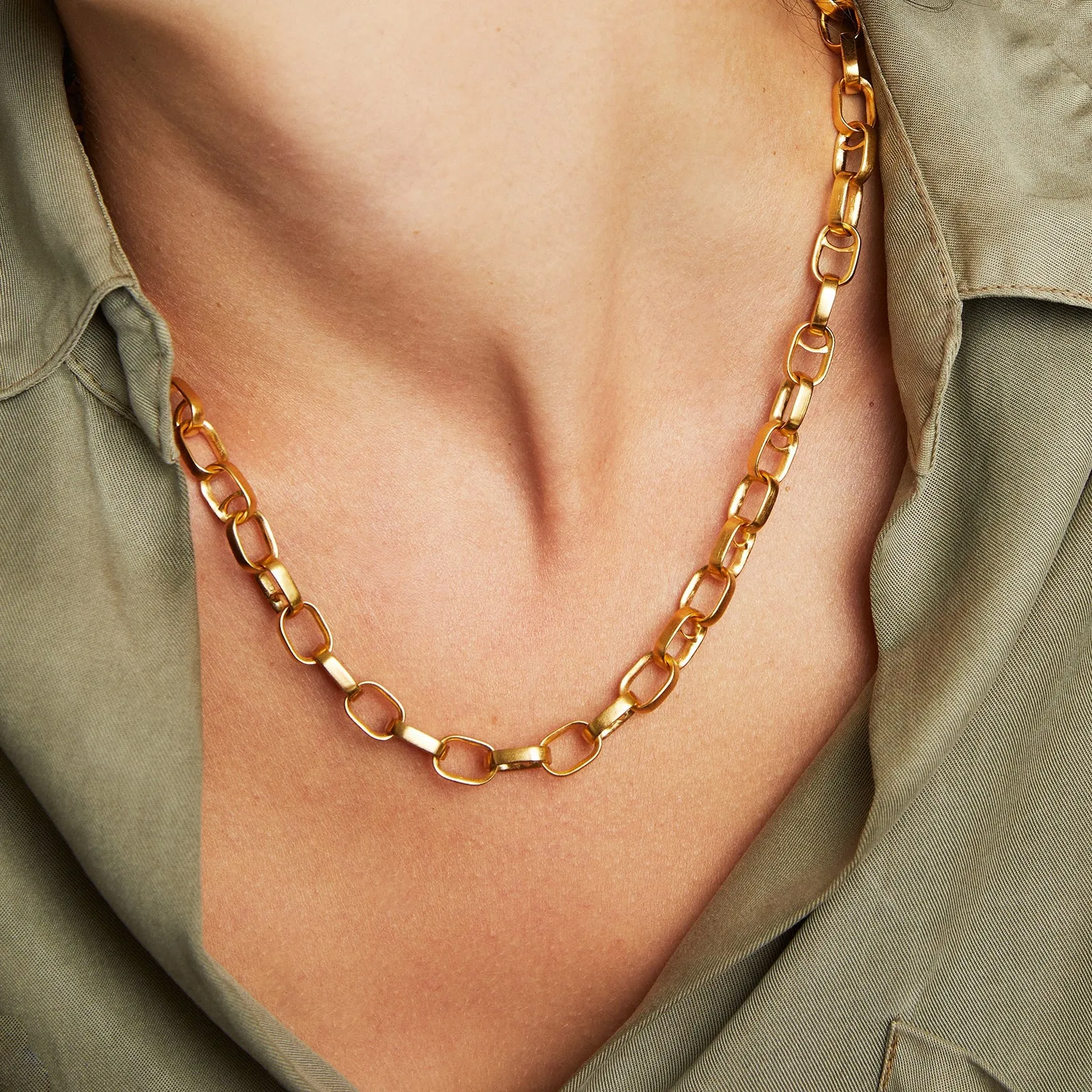 Manhattan Chain Link Statement Necklace