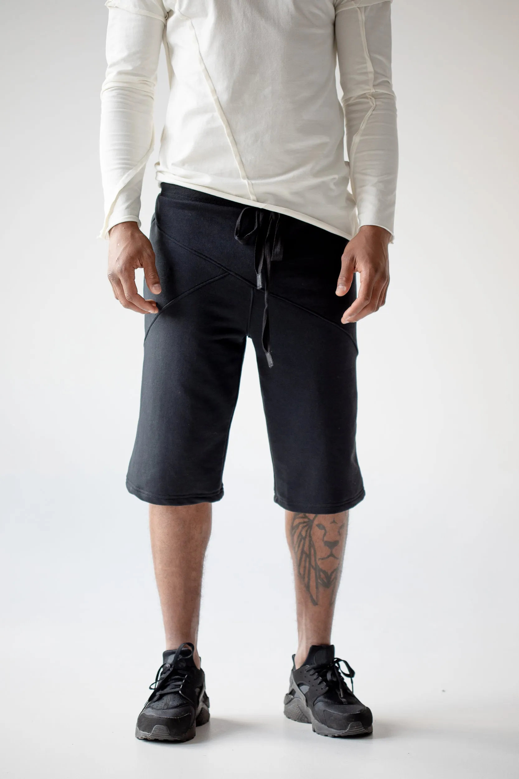 Men black summer shorts with zipped pockets