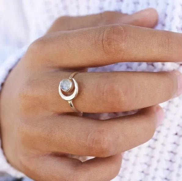 Moonstone Ring for Woman, Sterling Silver Boho Rings, Birthday Gift for Best Friend, Celestial Ring Moonstone Rainbow