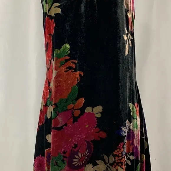 Natori NWTBlack Floral Velvet Dress