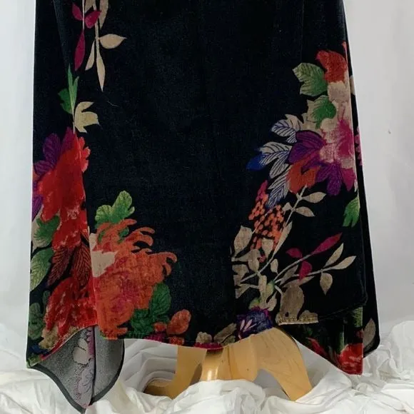 Natori NWTBlack Floral Velvet Dress