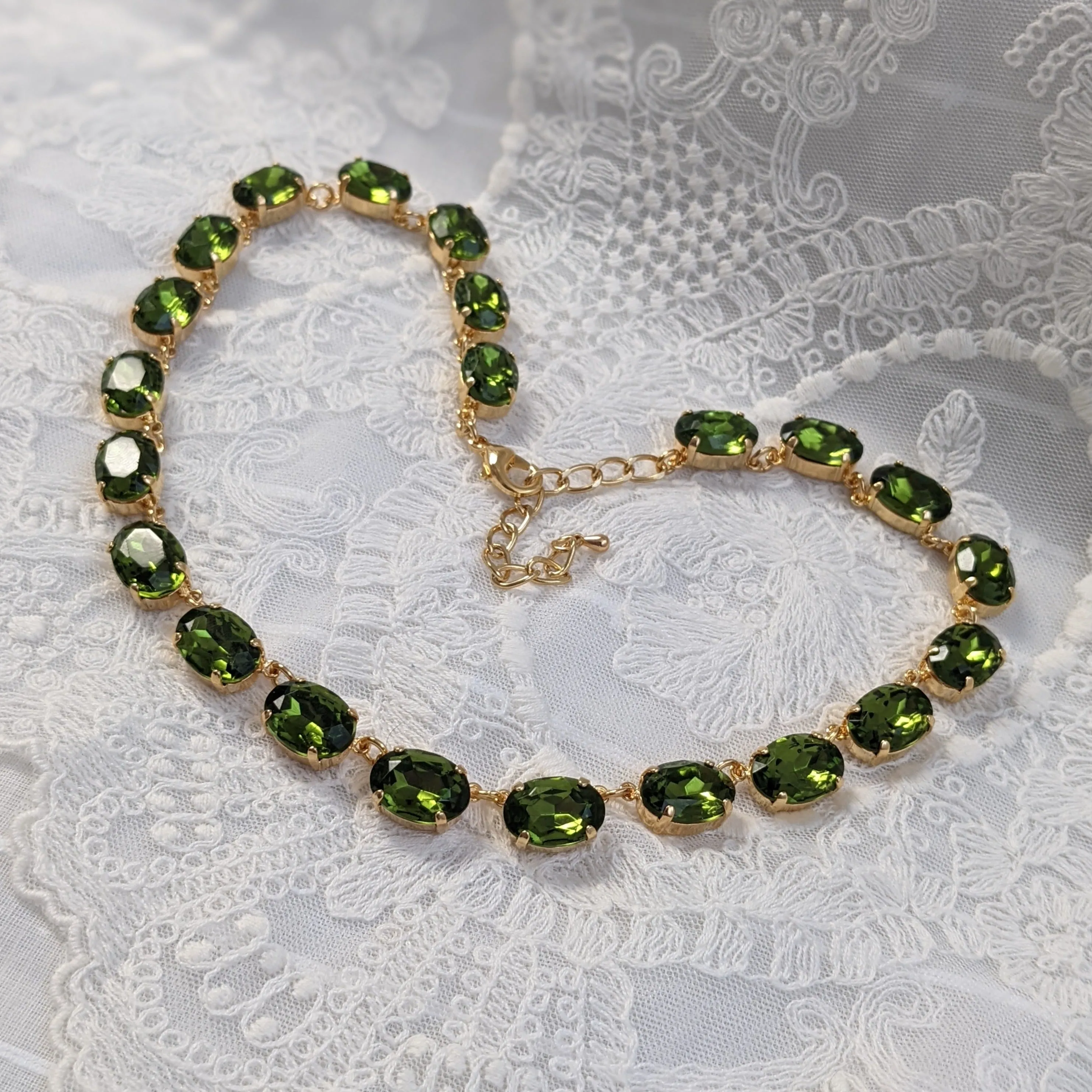 Olive Green Riviere Necklace - Medium Oval