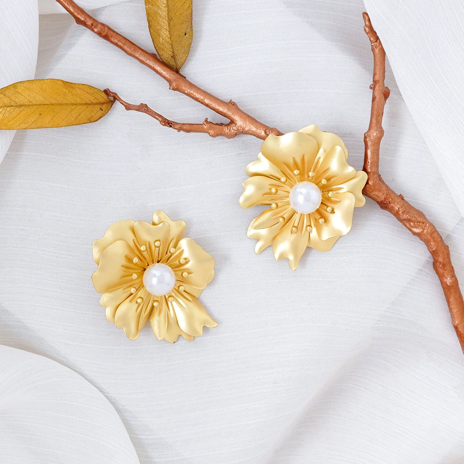 Panzy Gold Earrings