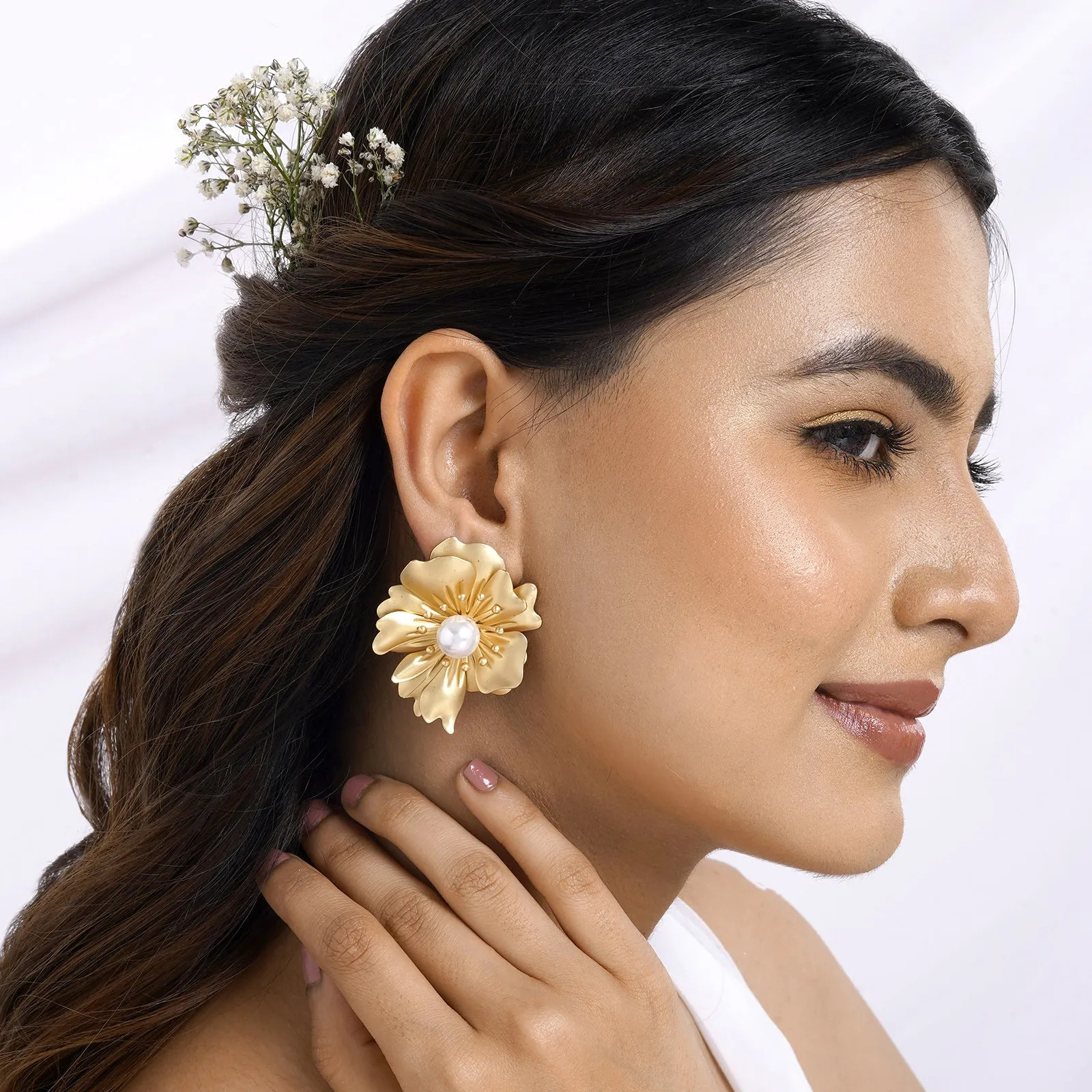 Panzy Gold Earrings