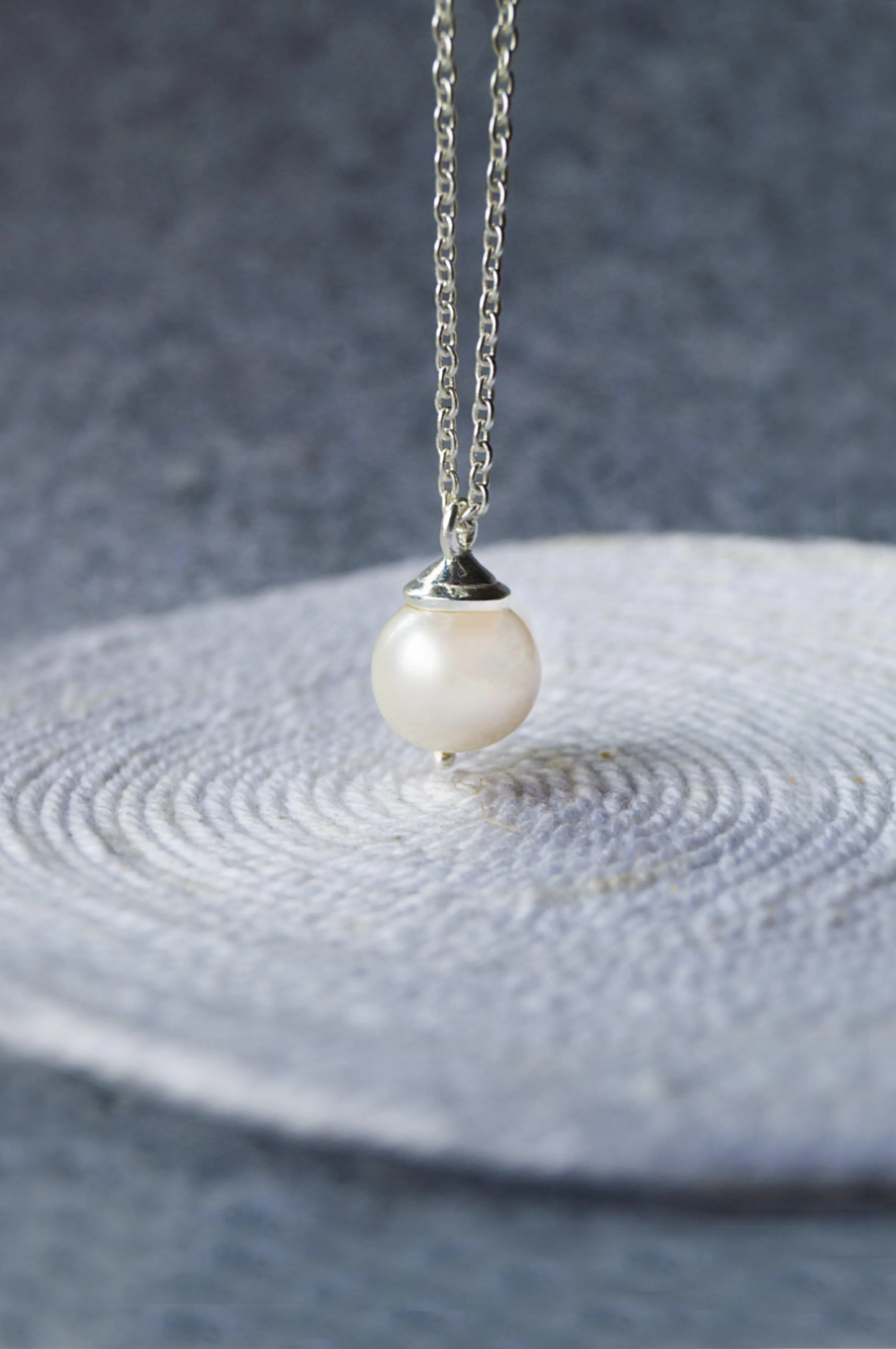 Pearl Blush Classic Gold Sterling Silver Pendant Necklace