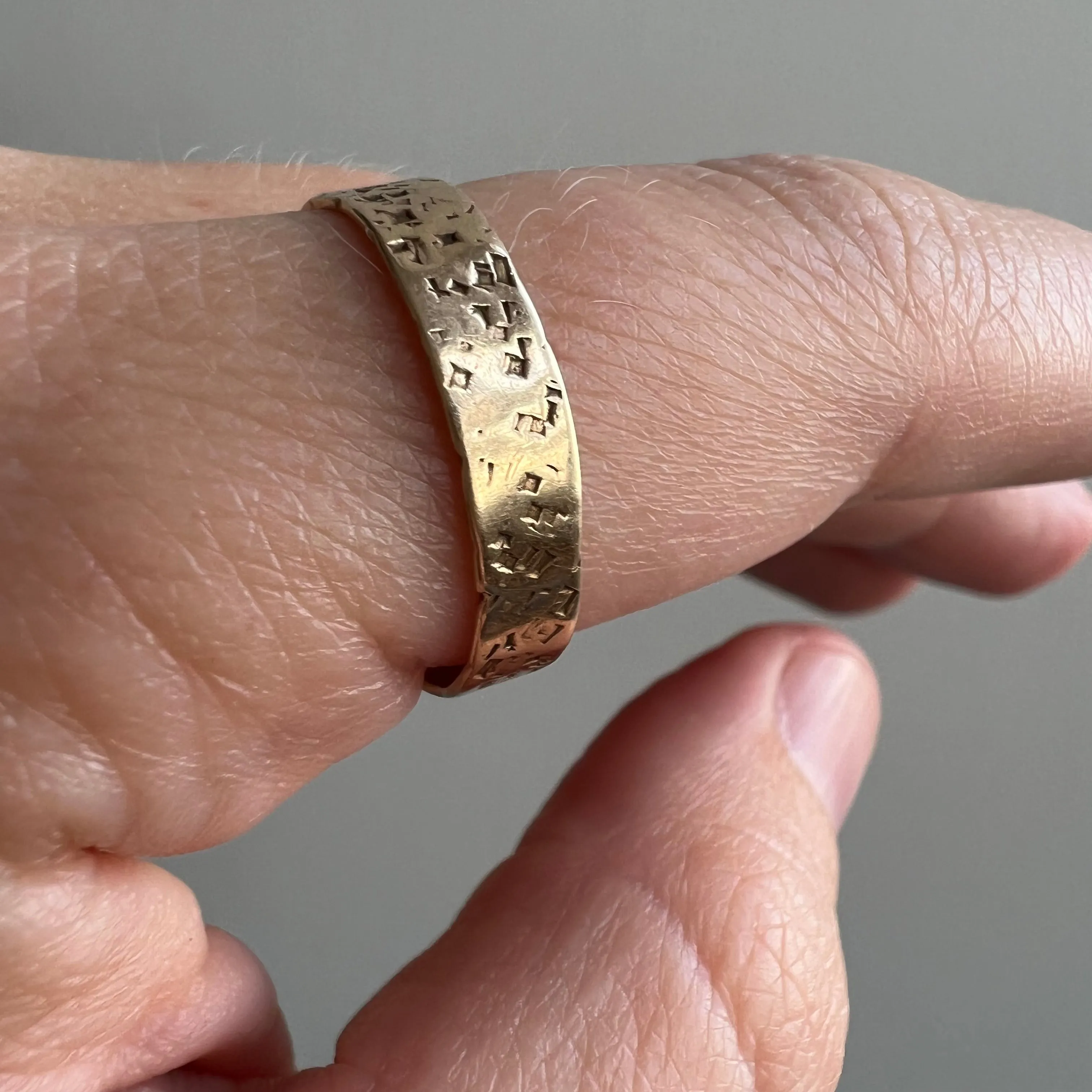 V I N T A G E // grit and gold/ solid 14k yellow gold organic hammered band / size 8.75-9