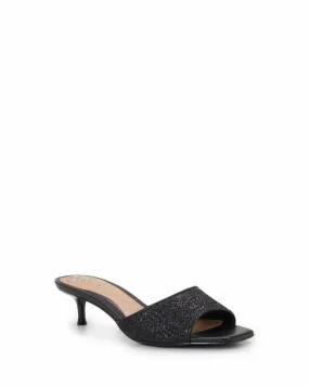 Vince Camuto FAIZA BLACK/OVERSIZED BASKET RAFFIA